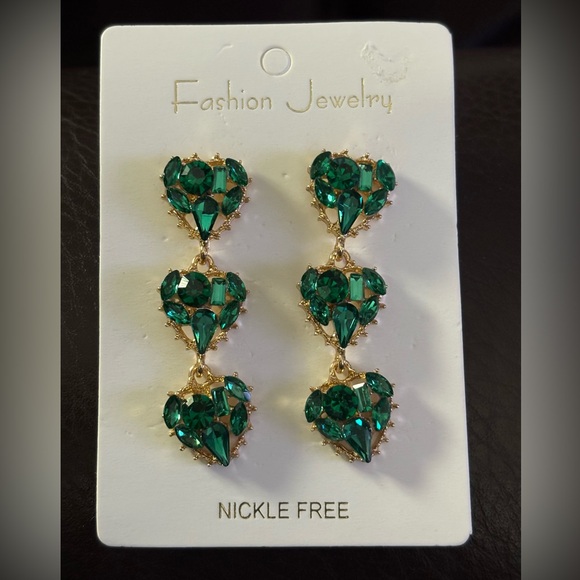 Source Unknown Jewelry - Green with Gold tone heart dangle earrings with crystals.  Brand new. 2” drop